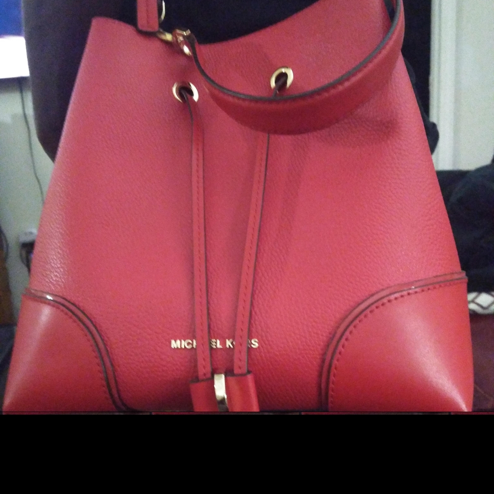 Elegant Red Lea Mother Handbag